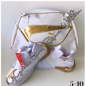 Womans Puma Sneaker Set